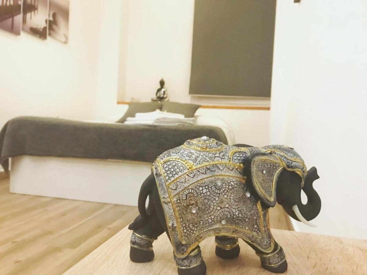 Budha Luxury Apartment Centro Historico De มาลากา ภายนอก รูปภาพ